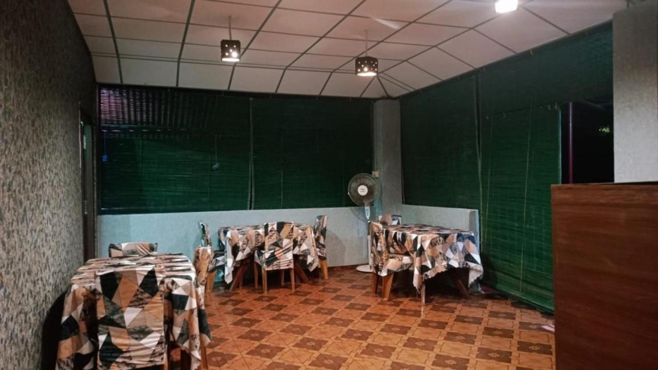 The Leisure Home Stay Shadipur Екстер'єр фото